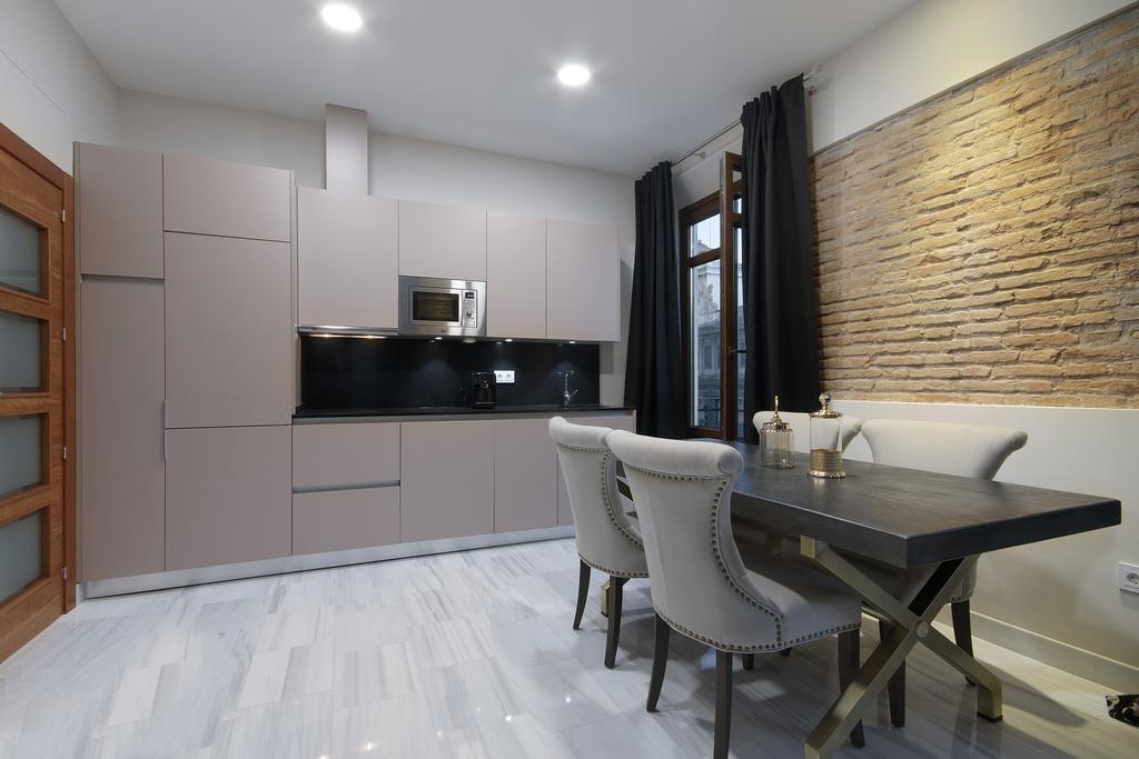 Suites Gran Via Capilla Real * Grenade